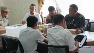 Danramil 1628-01/Taliwang Hadiri Rapat Koordinasi Persiapan Kirab Bendera Pataka HUT Provinsi NTB di KSB