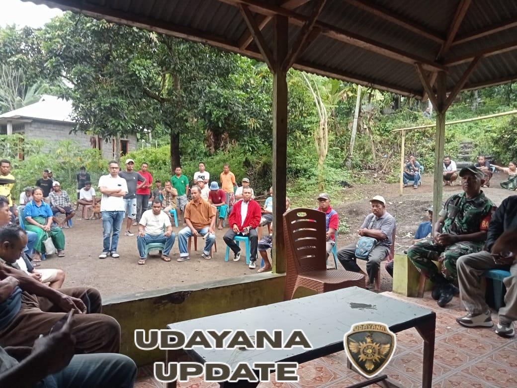 Babinsa Dampingi Pemasangan Pilar di Hutan Manunggo’o, Wujudkan Keamanan dan Ketertiban Masyarakat