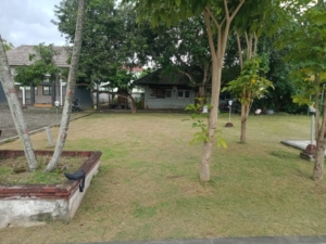 Personel Kodim 1615/Lotim Turun Lapangan Bersihkan TMP Rinjani Selong