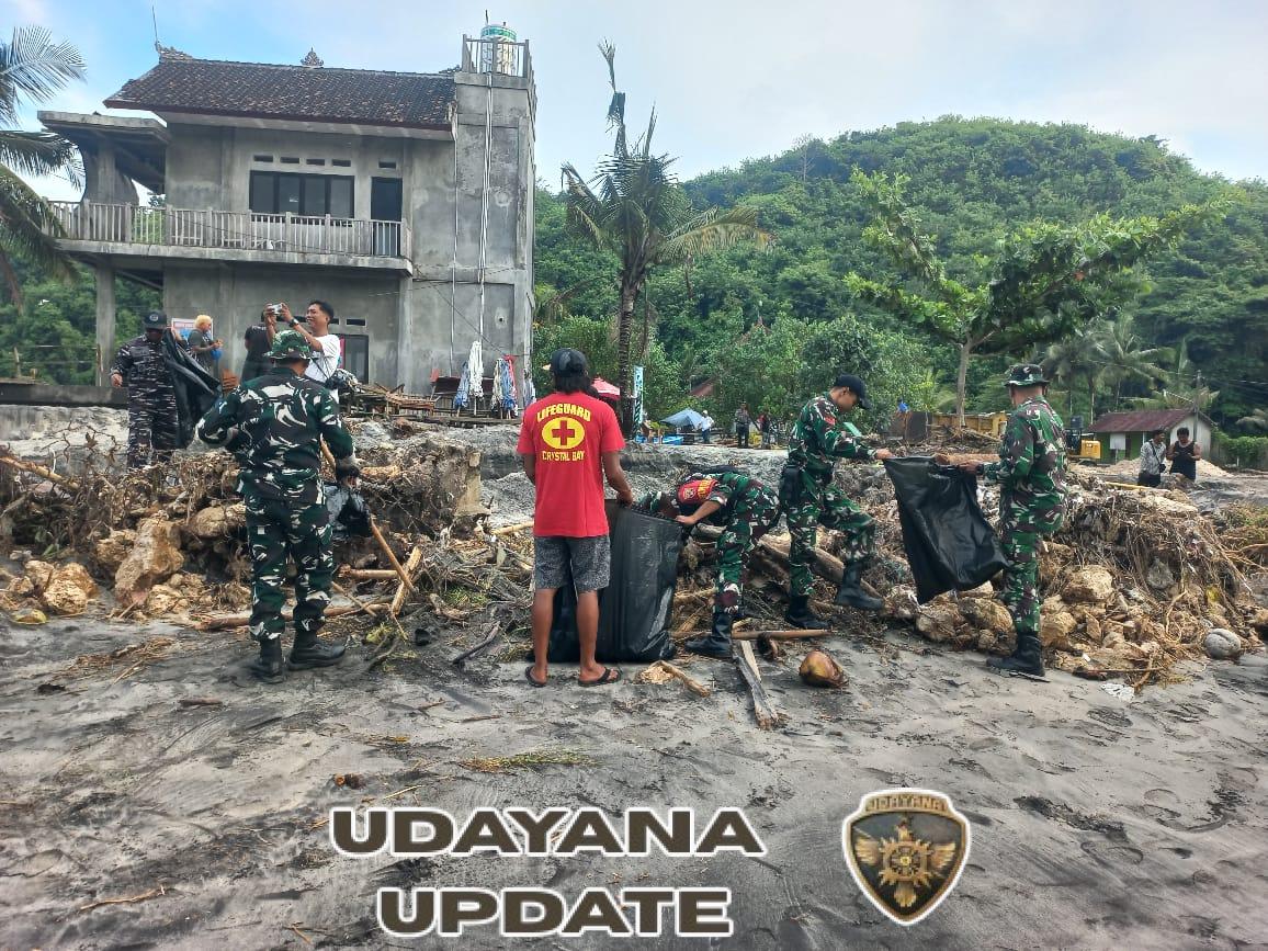 TNI Polri Dan Masyarakat Bersatu Gelar Gotong Royong Di Area Obyek Wisata Crystal Bay Nusa Penida