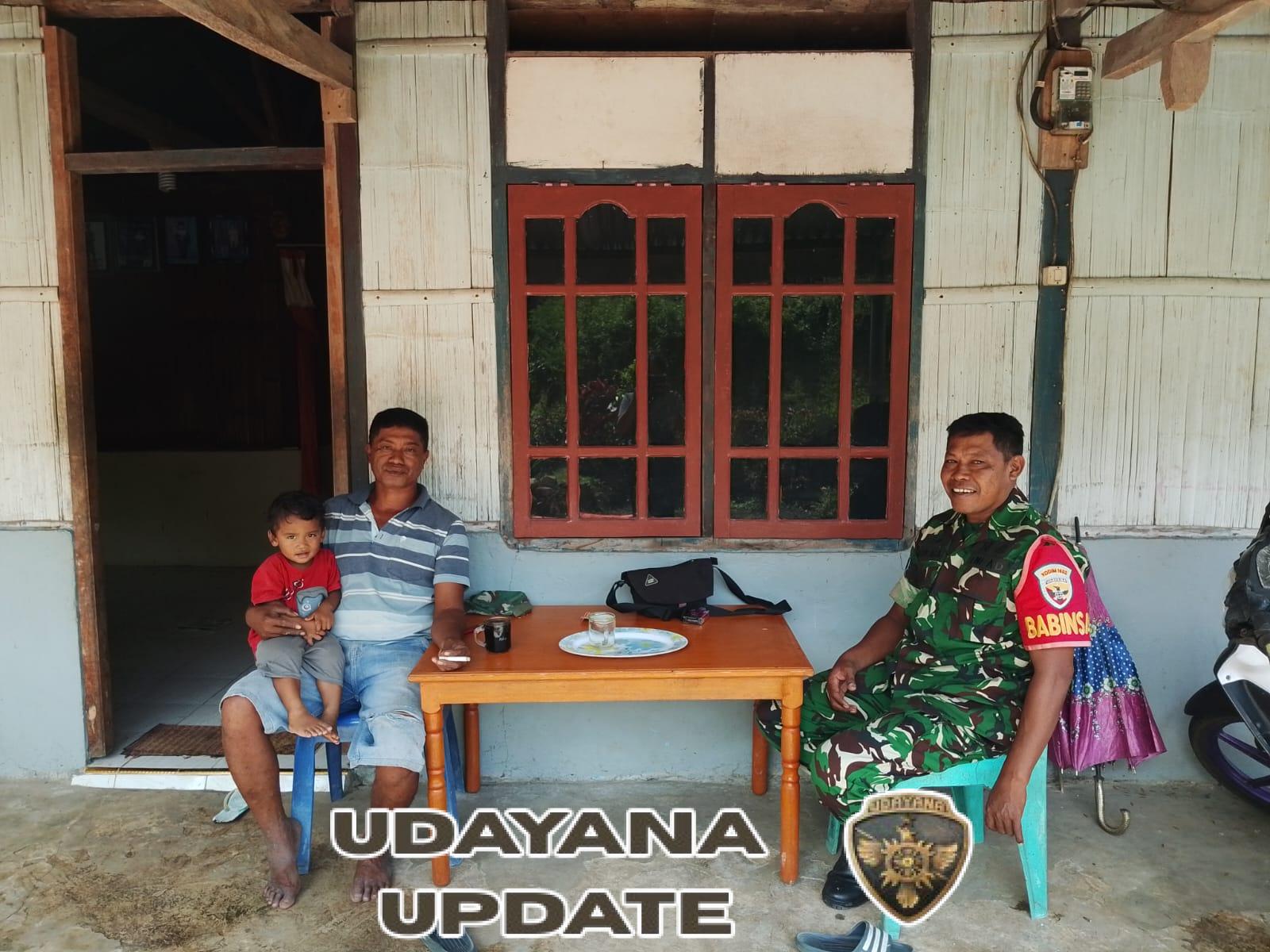 Babinsa Detusoko Laksanakan Komsos dan Pamwil di Desa Wolofei