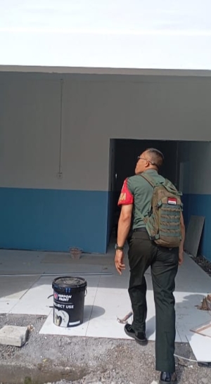 Cek Progres Pembangunan Dapur MBG Desa Satra, Serka Gusti Ngurah Armawan Tekankan Faktor Keamanan Dan Kualitas Pengerjaan