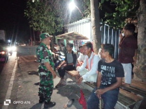 Babinsa Desa Dena Ingatkan Pemuda Hindari Begadang dan Konsumsi Miras