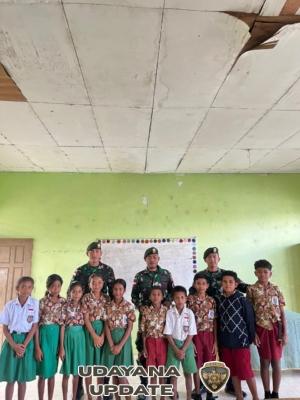 tgas Pos Fohululik Gelar Gadik dan Bagikan Buku Dongeng di SDI Ekin