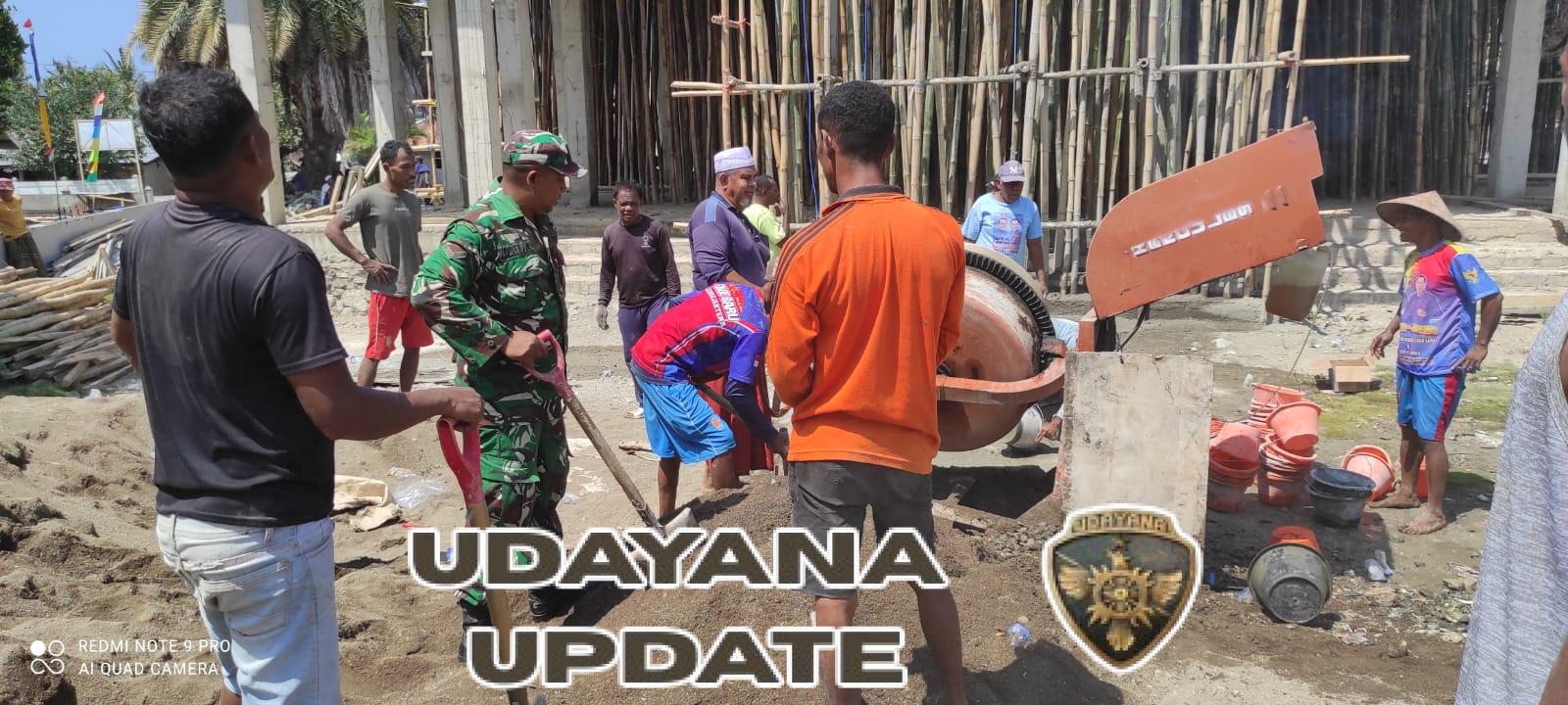 Babinsa Ende Gelar Karya Bakti dan Pamwil untuk Pembangunan Musholla di Desa Lunggaria