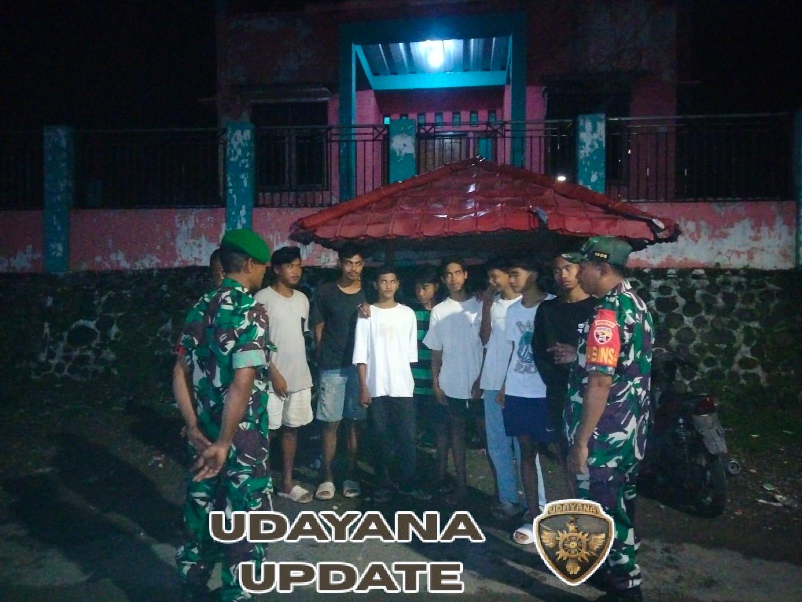 Koramil Rasanae dan RT Kompak Gelar Patroli Keamanan Lingkungan