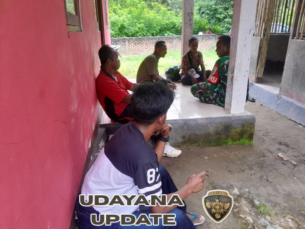 Koptu Mohamad Samin Gelar Komsos, Warga Desa Tou Barat Merasa Aman dan Nyaman