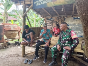 Babinsa Koramil 1602-04/Maurole Gelar Pamwil dan Komsos, Warga Desa Detumbewa Merasa Aman