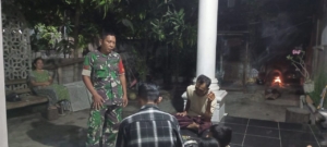 Babinsa Kelurahan Geres Intensifkan Patroli Wilayah Jaga Keamanan Lingkungan