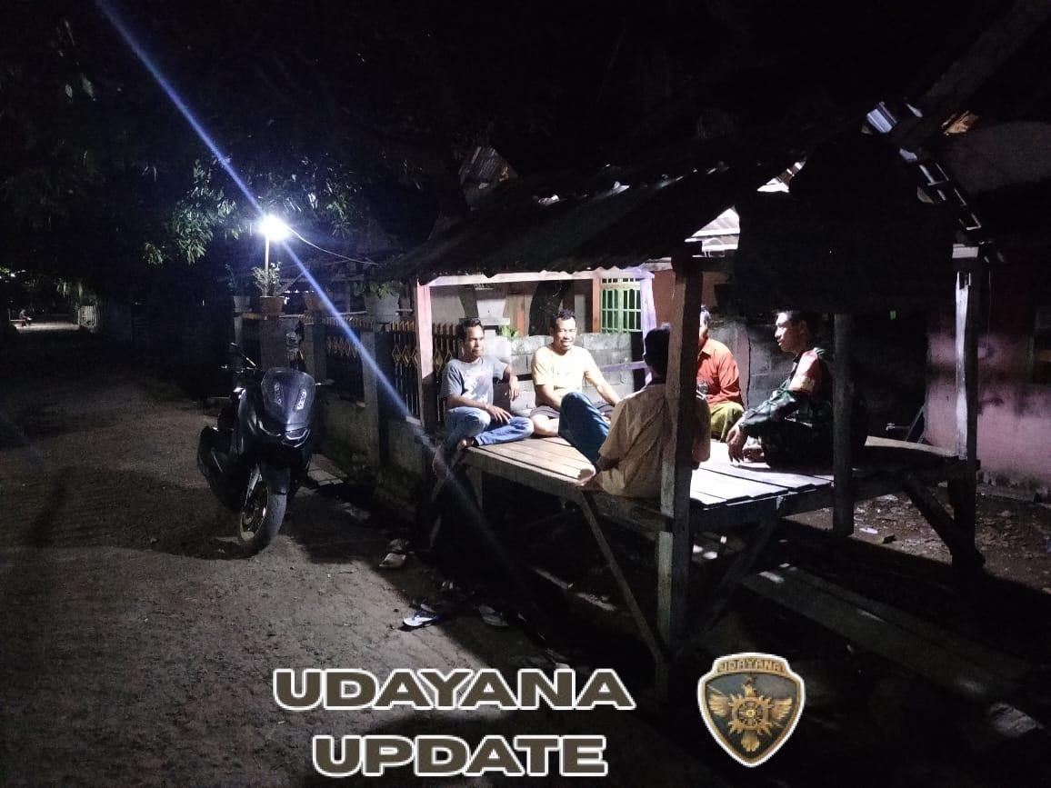 Babinsa Koramil 1614-03/Hu’u Gelar Ronda Malam Bersama Warga Desa Lune