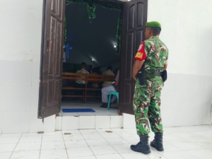 Babinsa Batutua Amankan Ibadah Minggu Jemaat Talitakumi Nggauk di Rote Barat Daya
