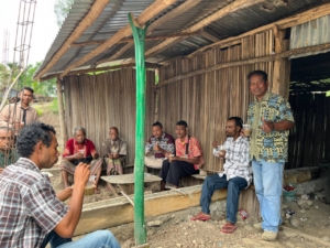 ‎Perkuat Persaudaraan, Satgas Pamtas Yonarhanud 2 Kostrad Bagikan Bubur Bergizi di GMIT Haumeniana
