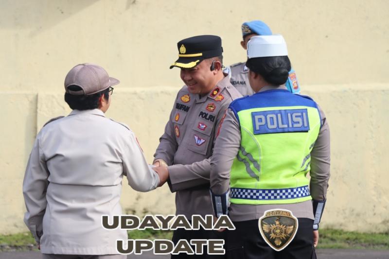 Wakapolres Karangasem Apresiasi Personel yang Hafal Tri Brata, Catur Prasetya, dan Panca Prasetya Korpri