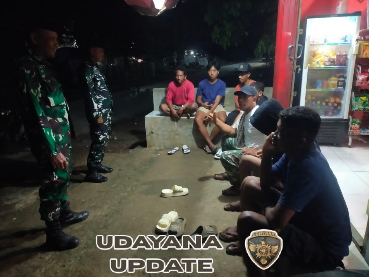 Babinsa Koramil 1608-03/Sape Gelar Patroli Siskamling Antisipasi Gangguan Keamanan Wilayah