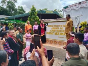 Dandim 1613/Sumba Barat Hadiri Peresmian GKS Cabang Weebaro dan Pentabisan Pendeta