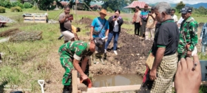 Babinsa Koramil 1625-01/Bajawa Hadiri Ritual Peletakan Batu Pembangunan Koperasi Desa