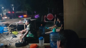 Babinsa Koramil 1628-04/Poto Tano Laksanakan Patroli Malam, Imbau Warga Jaga Kamtibmas