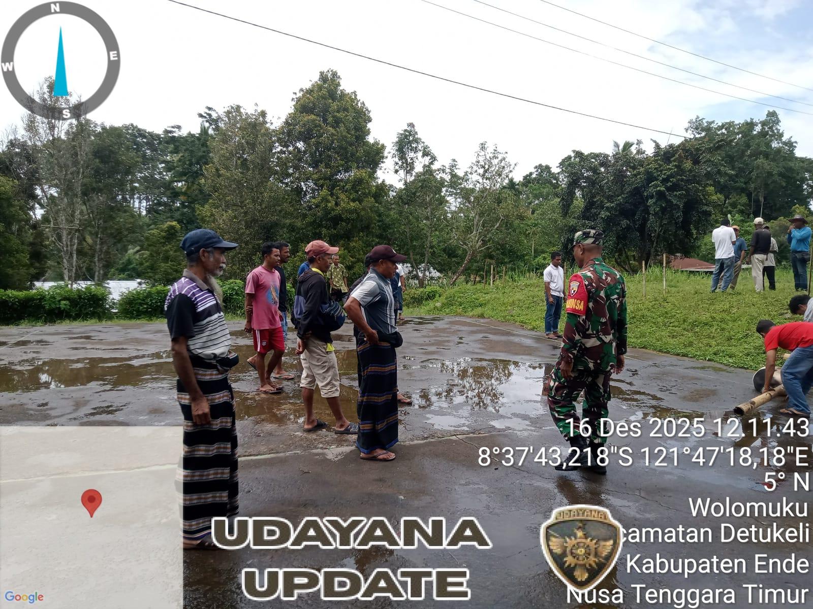 Babinsa Hadiri Seremonial Adat Peletakan Batu Pertama Koperasi Desa Merah Putih di Wolomuku