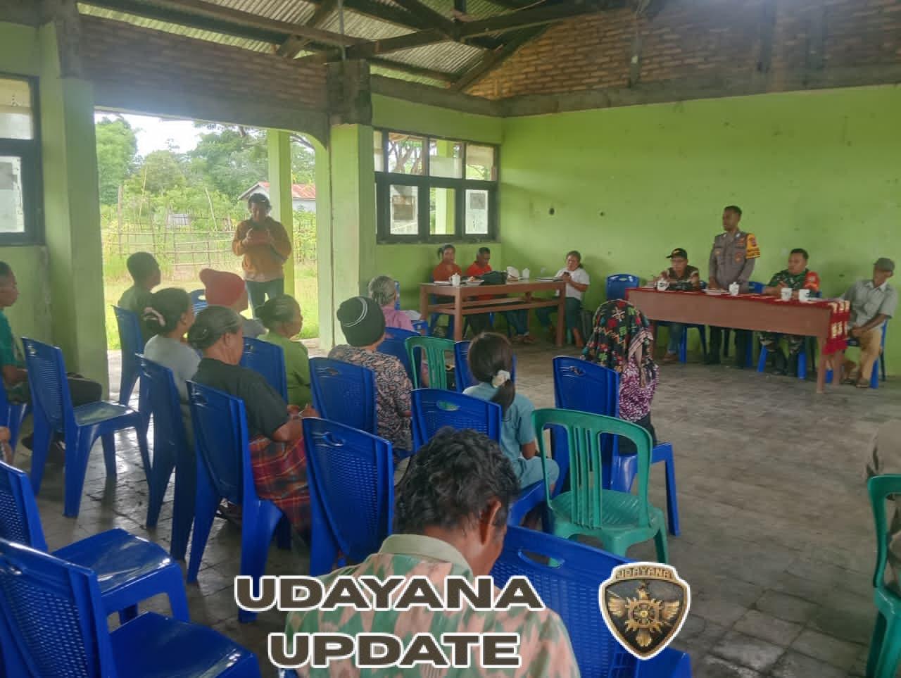 Babinsa Koramil 1601-01/Lewa Hadiri Rapat Evaluasi BUMDes Desa Kondamara