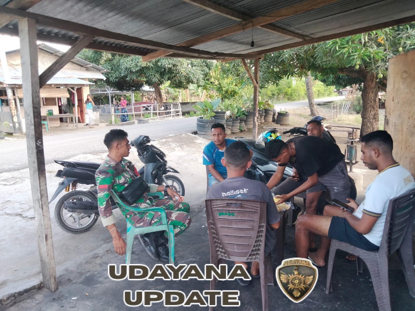 Babinsa Koramil Maurole Bersinergi dengan Pemuda Desa Aewora Ciptakan Lingkungan Aman dan Nyaman