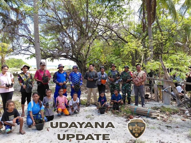 Babinsa Kabola Bersama Yayasan Thresher Shark Indonesia Tanam 950 Mangrove di Pante Deere