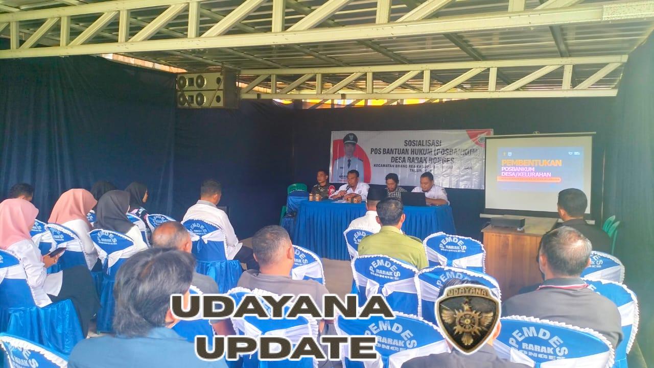 Tingkatkan Kesadaran Hukum Warga, Babinsa Rarak Ronges Ikut Sosialisasi POSBANKUM
