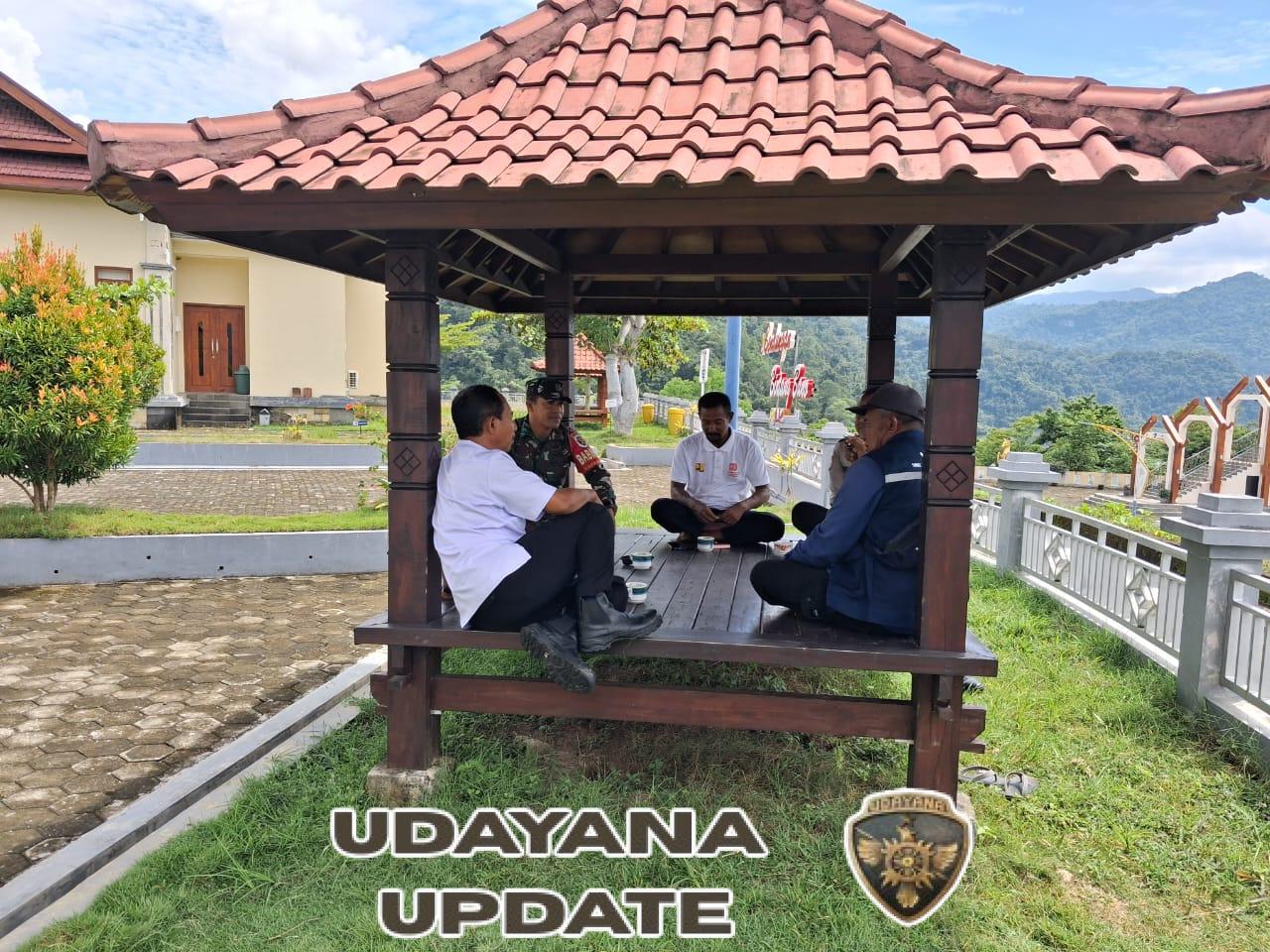 Babinsa Koramil Taliwang Bersama Babinkamtibmas Patroli dan Komsos di Bendungan Bintang Bano