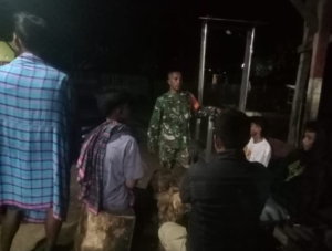 Babinsa Koramil 1608-07/Monta Intensifkan Patroli dan Ronda Malam Jaga Kamtibmas