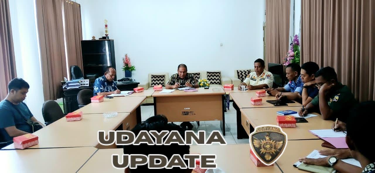 Kasdim 1601/Sumba Timur Hadiri Rapat Isu Strategis Jelang Natal dan Tahun Baru 2026