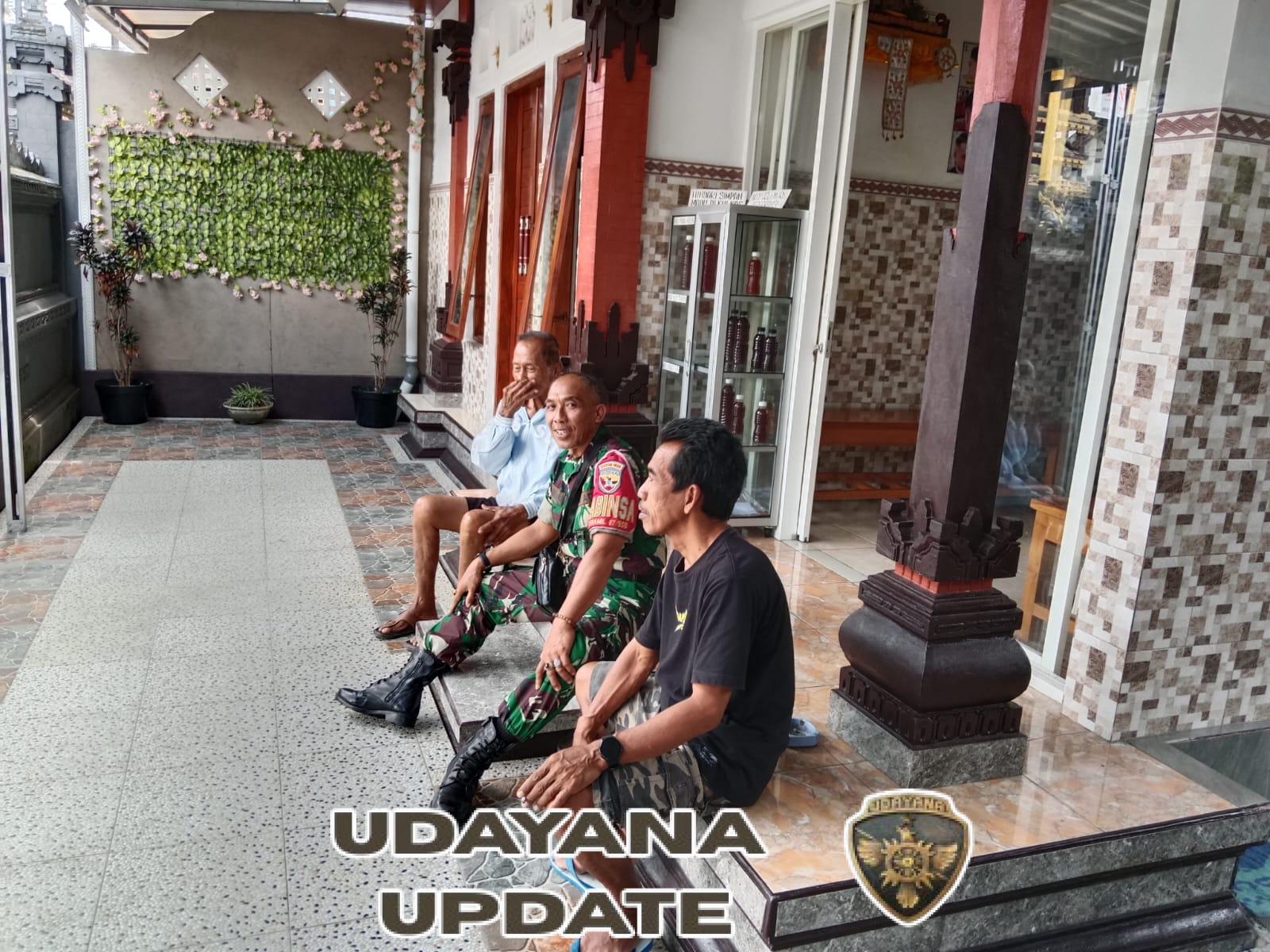 Bangun Sinergitas di Desa Binaannya, Babinsa Sepang Berikan Edukasi Kepekaan Situasi kepada Masyarakat