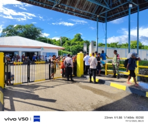 Babinsa Kodim 1627/RN Amankan Keberangkatan Kapal Garda Maritim 3 di Pelabuhan Pantai Baru