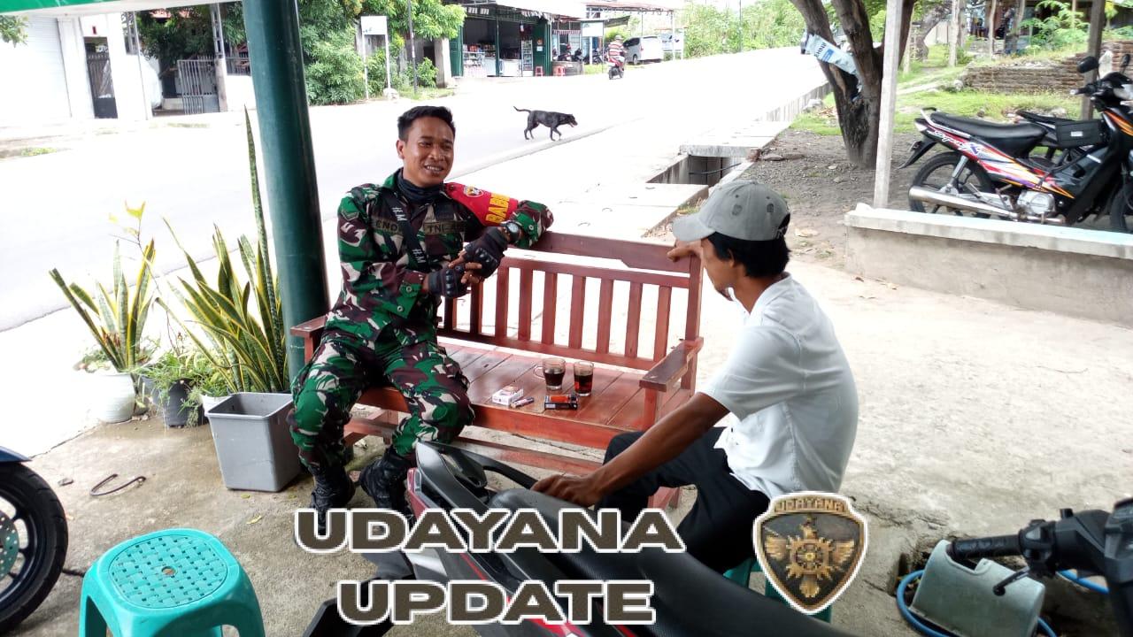 Melalui Komsos, Babinsa Bilok Petung Ajak Masyarakat Jaga Lingkungan Tetap Bersih