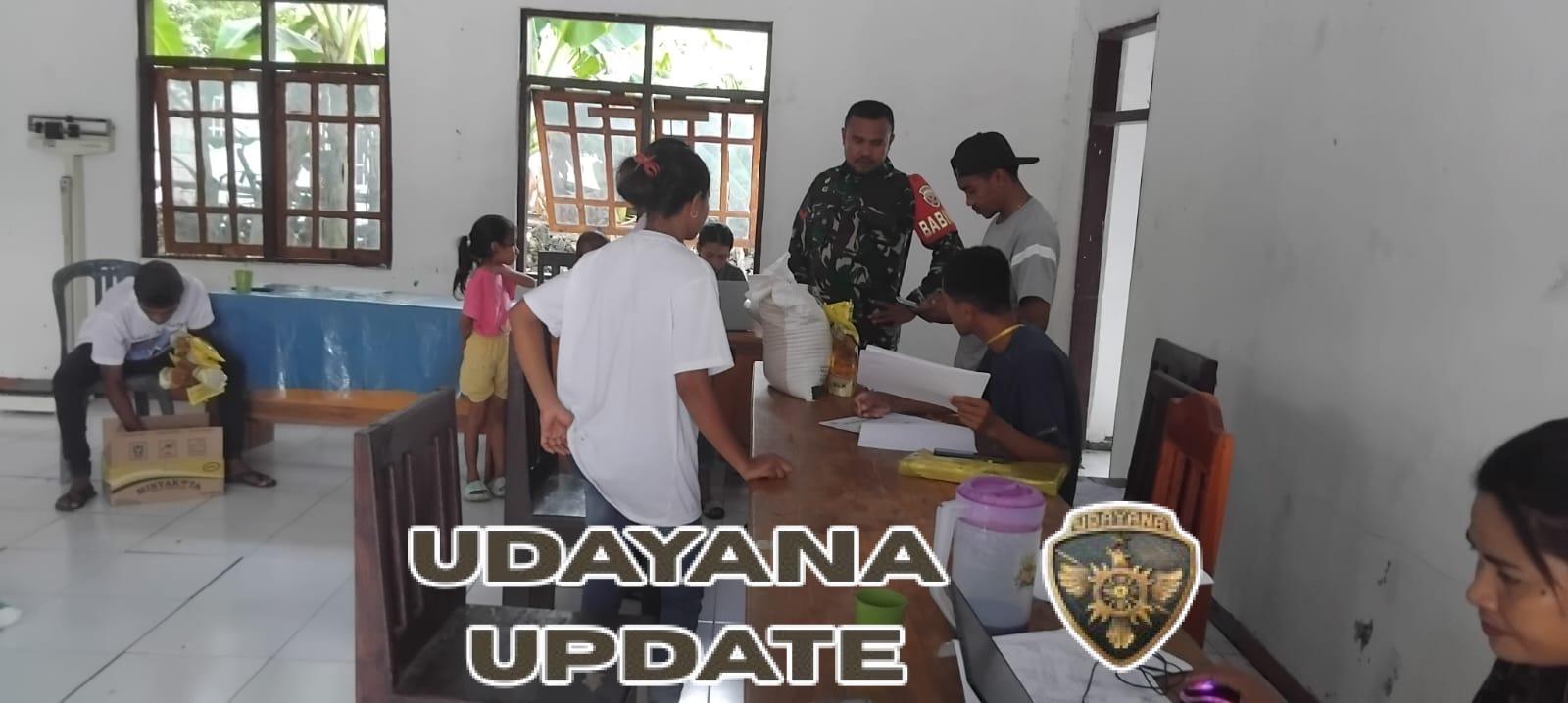 Babinsa Koramil BTT Pantau Penyaluran Bantuan Pangan 2025 di Desa Lalukoen, 322 KK Terima Beras dan Minyak Goreng