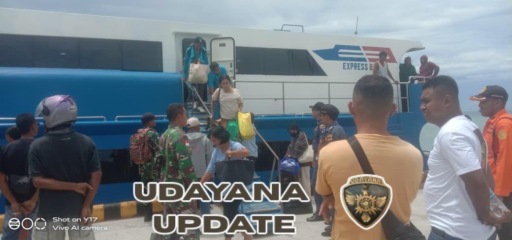 Piket Koramil 1627-01/Baa Laksanakan Pemantauan Arus Kapal di Pelabuhan Ba’a