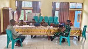 Babinsa Koramil 1625-05/Aesesa Laksanakan Komsos dan Monitoring Wilayah di Desa Labolewa