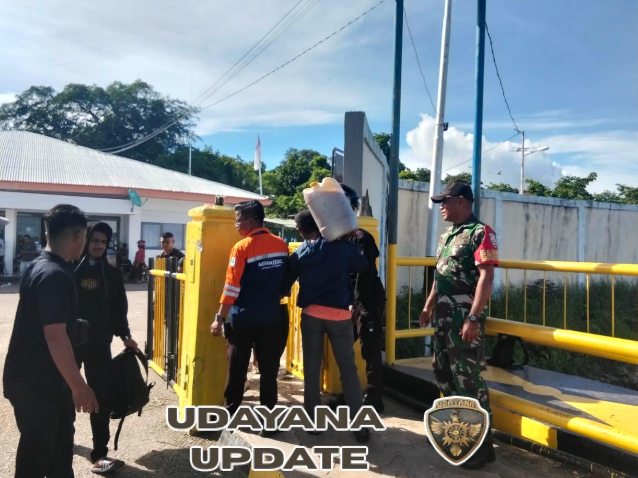 Piket Koramil Pantai Baru Pantau Keberangkatan Kapal Garda Maritim 3