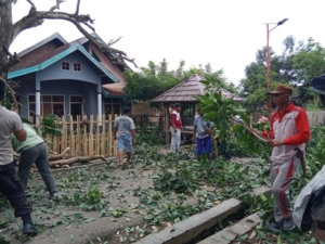 Babinsa Desa Goa Ajak Warga Gotong Royong Ciptakan Lingkungan Bersih dan Sehat