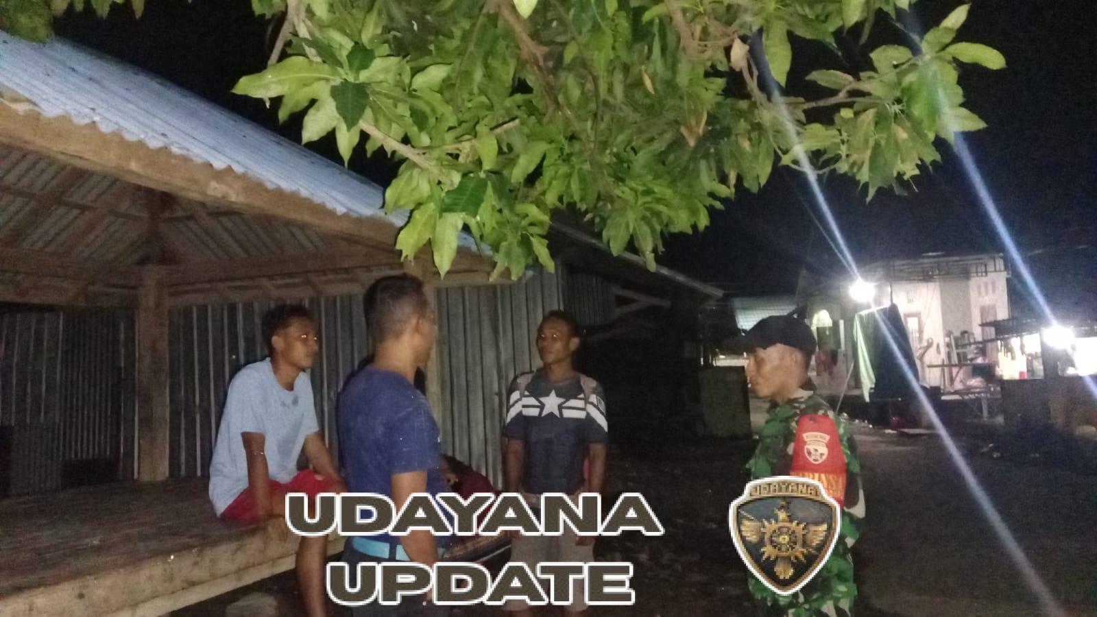 Babinsa Koramil 1614-01/Dompu Ronda Malam Bersama Warga, Perkuat Keamanan Lingkungan