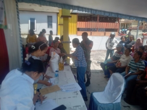 TNI Hadir di Tengah Masyarakat, Penyaluran BCRP di Kelurahan Paupire Berjalan Aman