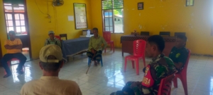 TNI Hadir, Babinsa Saleh H. Pastikan Mediasi Pembangunan Rumah di Desa Bheramari Aman dan Tertib