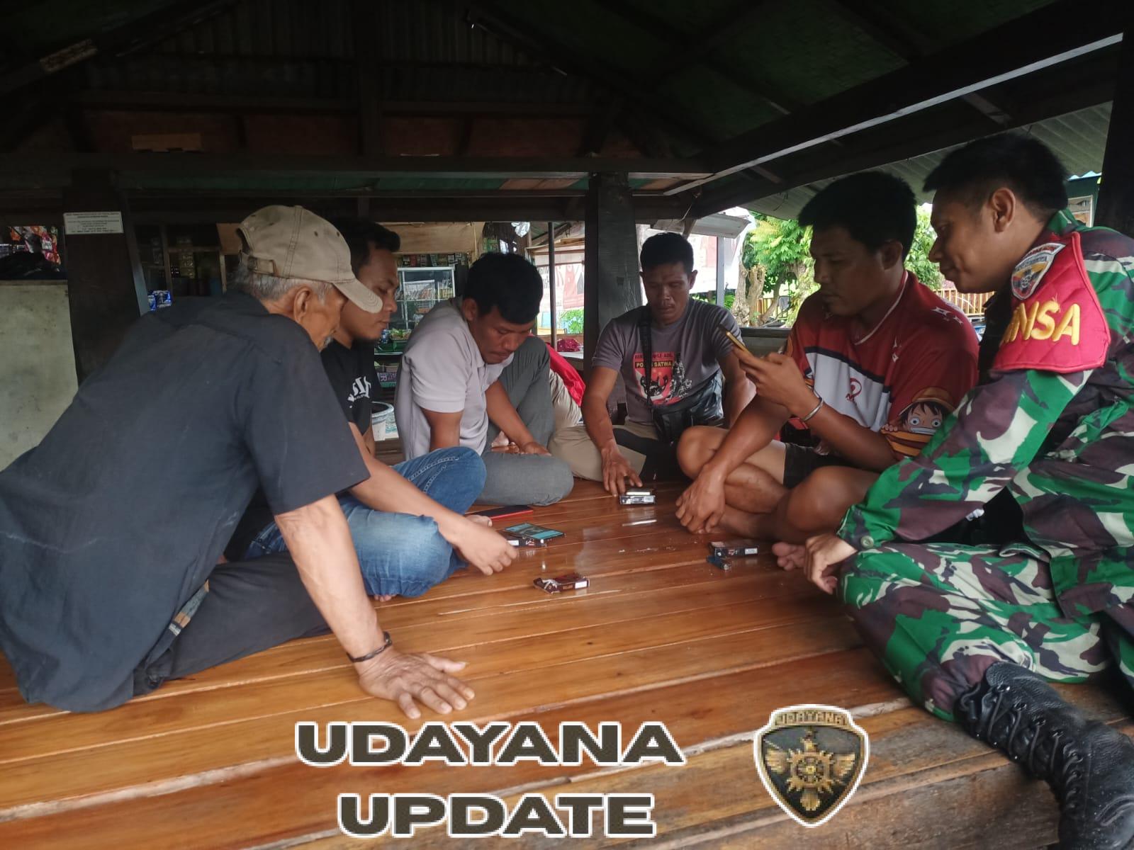 Babinsa Desa Meraran Laksanakan Komsos, Pererat Silaturahmi dengan Masyarakat