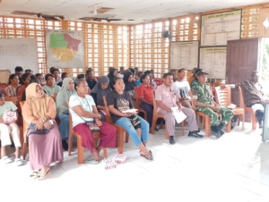 Dukung Pembangunan Desa, Babinsa Koramil 1603-04 Ikut Kawal Musrenbangdes Watumilok