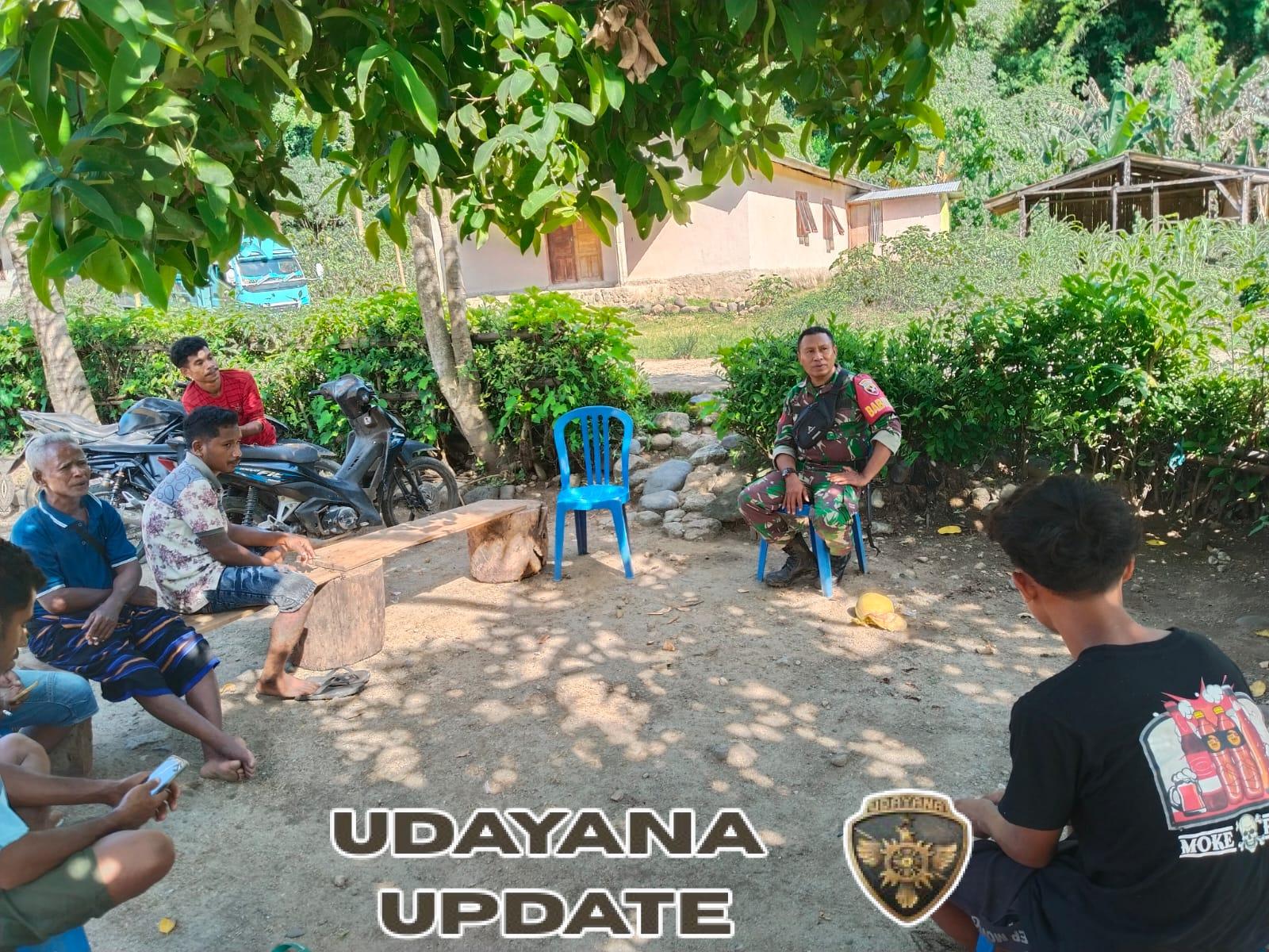 TNI Hadir di Tengah Warga, Babinsa Maurole Pastikan Keamanan Desa