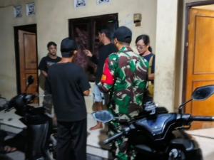 Petugas Gabungan Di Desa Kamasan Gelar Sidak Duktang