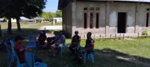 Babinsa Koramil 1602-03/Detusoko Laksanakan Komsos dan Pemantauan Wilayah Binaan di Desa Ndikosapu