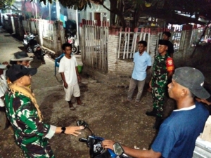 Patroli Siskamling Fokus Pantau Pemukiman dan Tempat Nongkrong Anak Muda