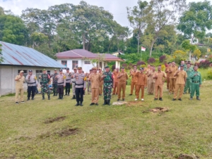 Rajut Harmoni di Ujung Tahun, Koramil 1630-02/Lembor Perkuat Sinergitas dalam Apel Pengamanan Nataru di Mbeliling