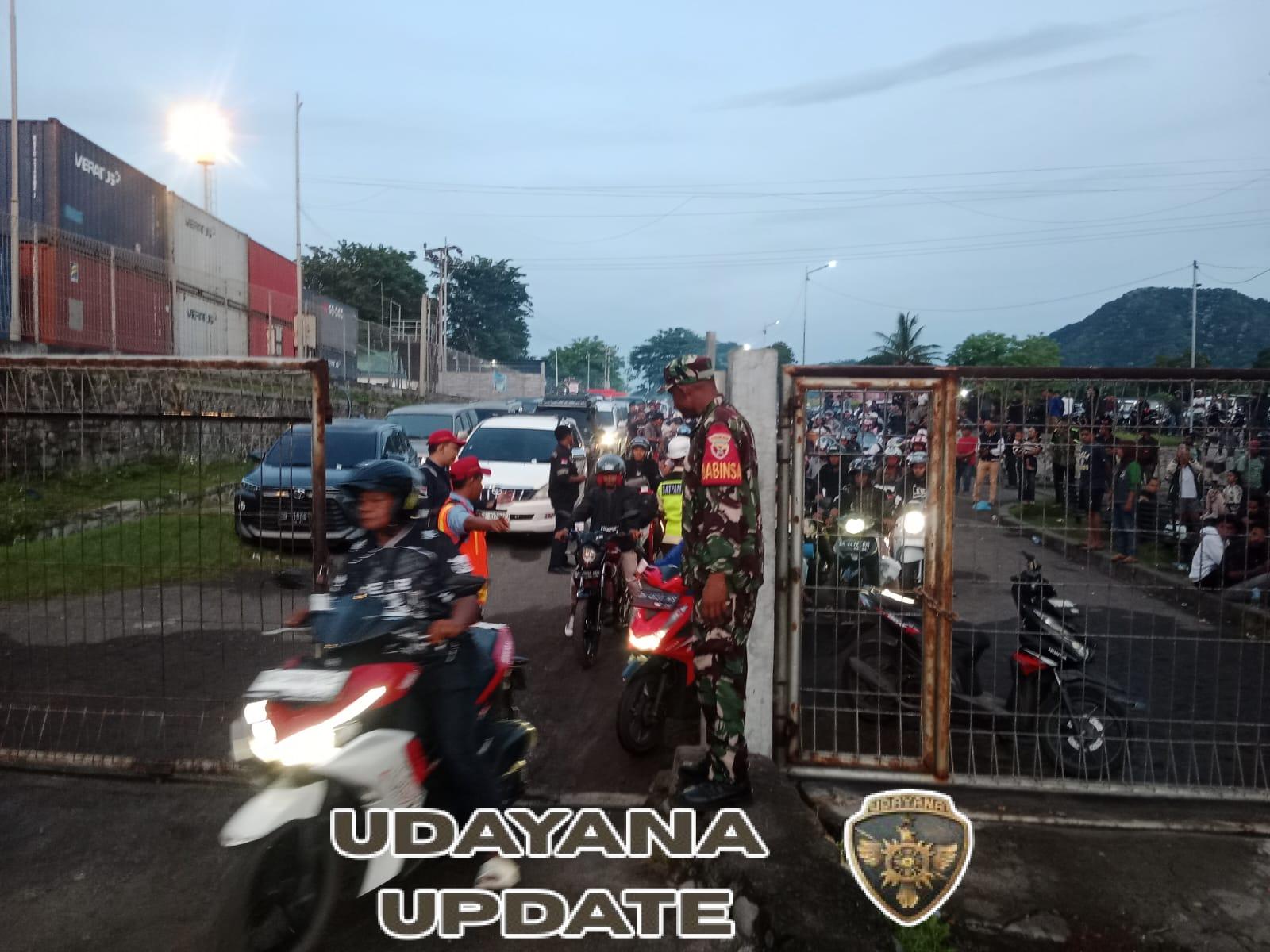 Sinergi TNI dan Instansi Terkait, Pengamanan Kapal Darma Rucitra VIII Berjalan Aman di Pelabuhan IPPI Ende