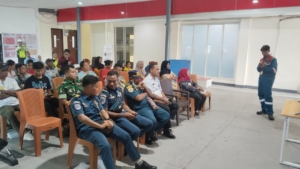 Cegah Potensi Bahaya, Babinsa dan Forkopimcam Sosialisasikan Larangan Petasan di Kelurahan Tetandara