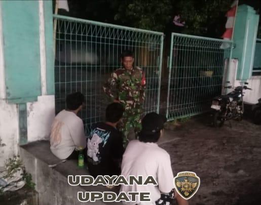 Babinsa Kalijaga Selatan Serka Maswandy Gelar Patroli Kongkow Kongkow, Ajak Pemuda Jaga Pergaulan Sehat